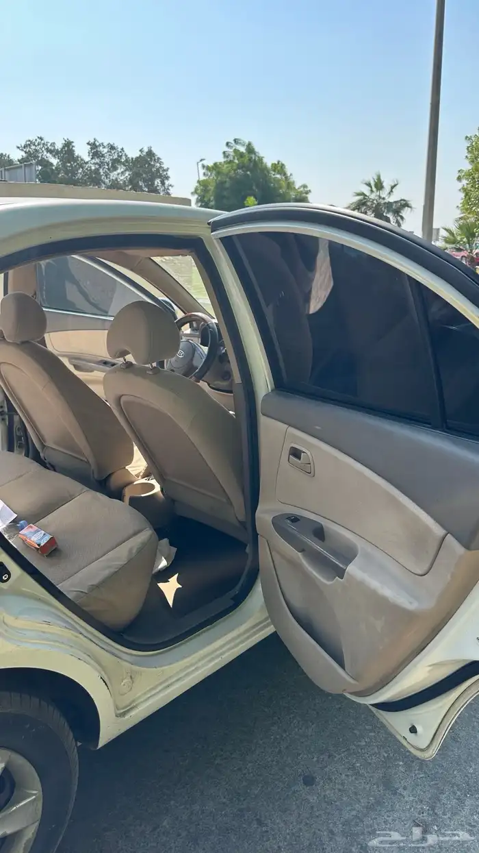 كيا ريو نظيفة جدا ممشى قليل 5