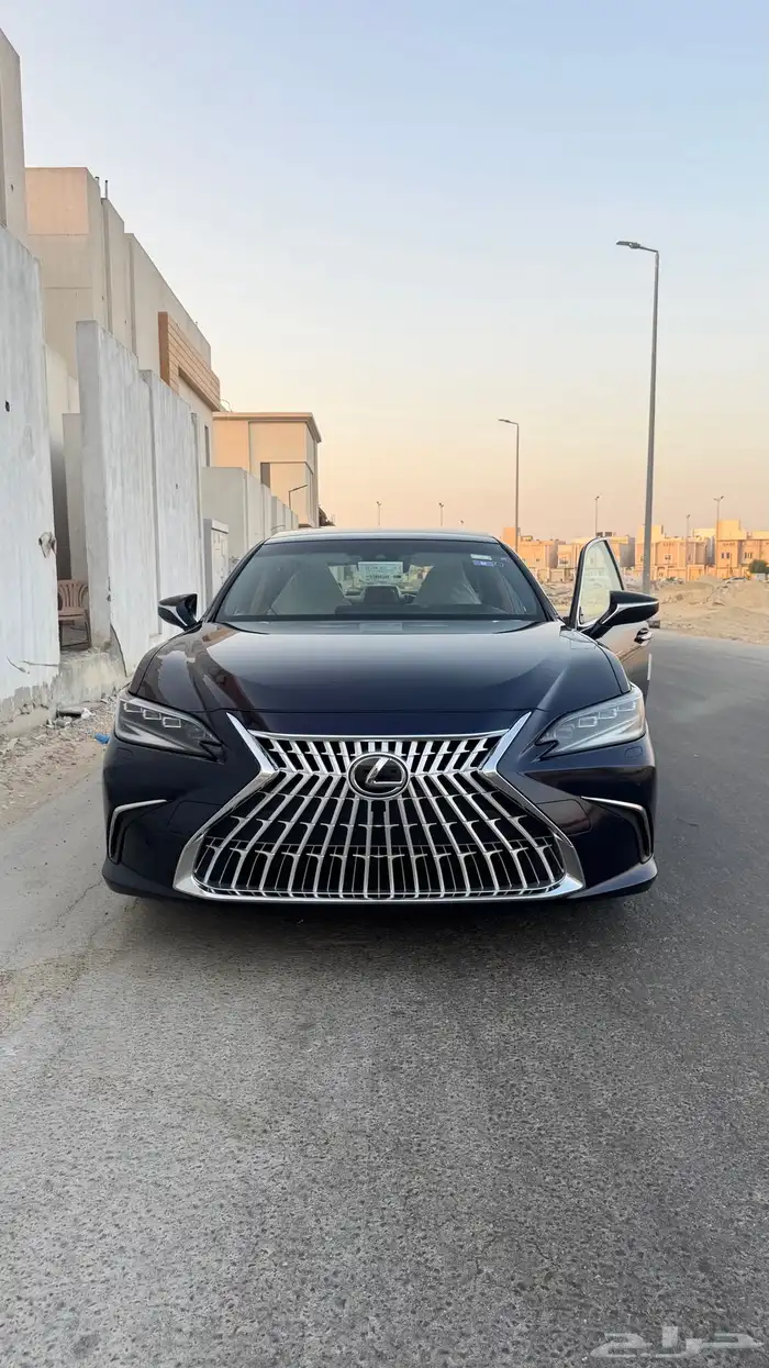 لكزس ES250 2022 فل كامل اعلى فئة سعودي باقي على ضمان الوكالة 0