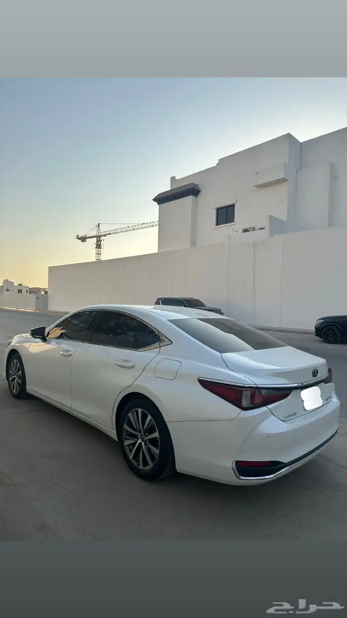 لكزس Es250 عبد الطيف جميل 2021 4