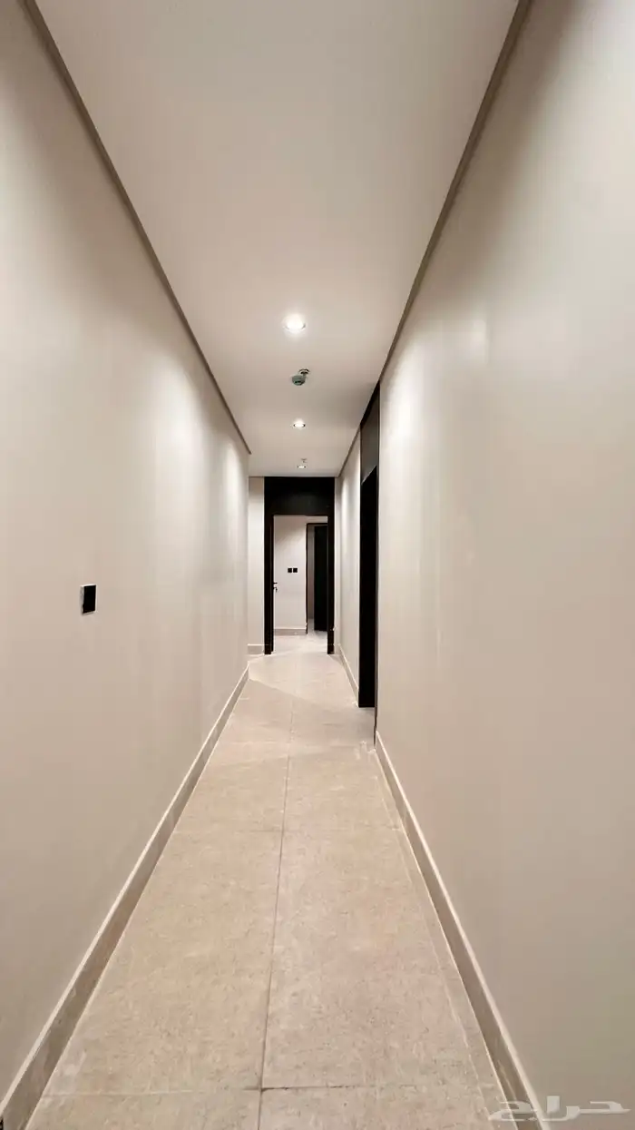 شقة فاخرة للايجار حي الشعلة 3