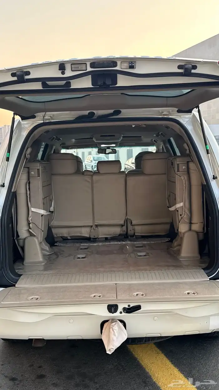 لاند كروزر 8 سلندر 23