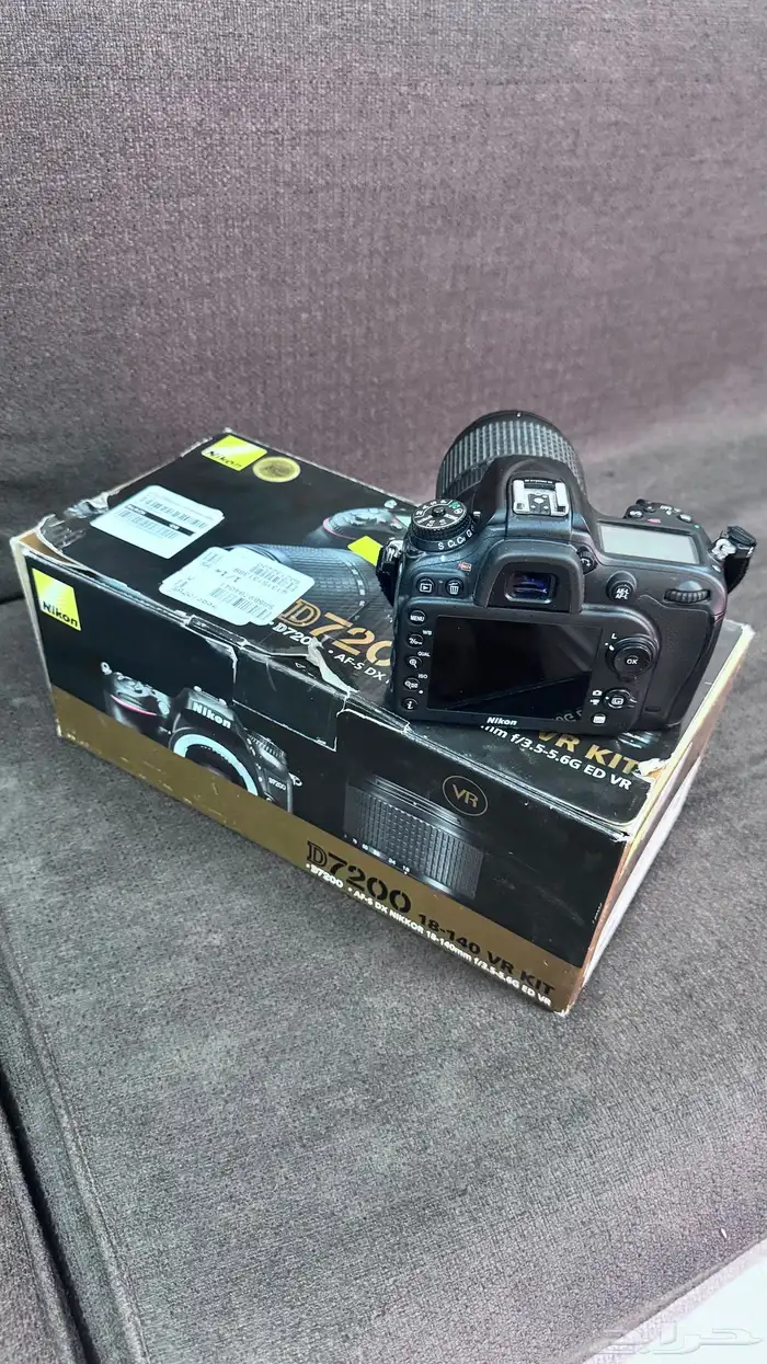 كاميرا نيكون شبه جديده 2
