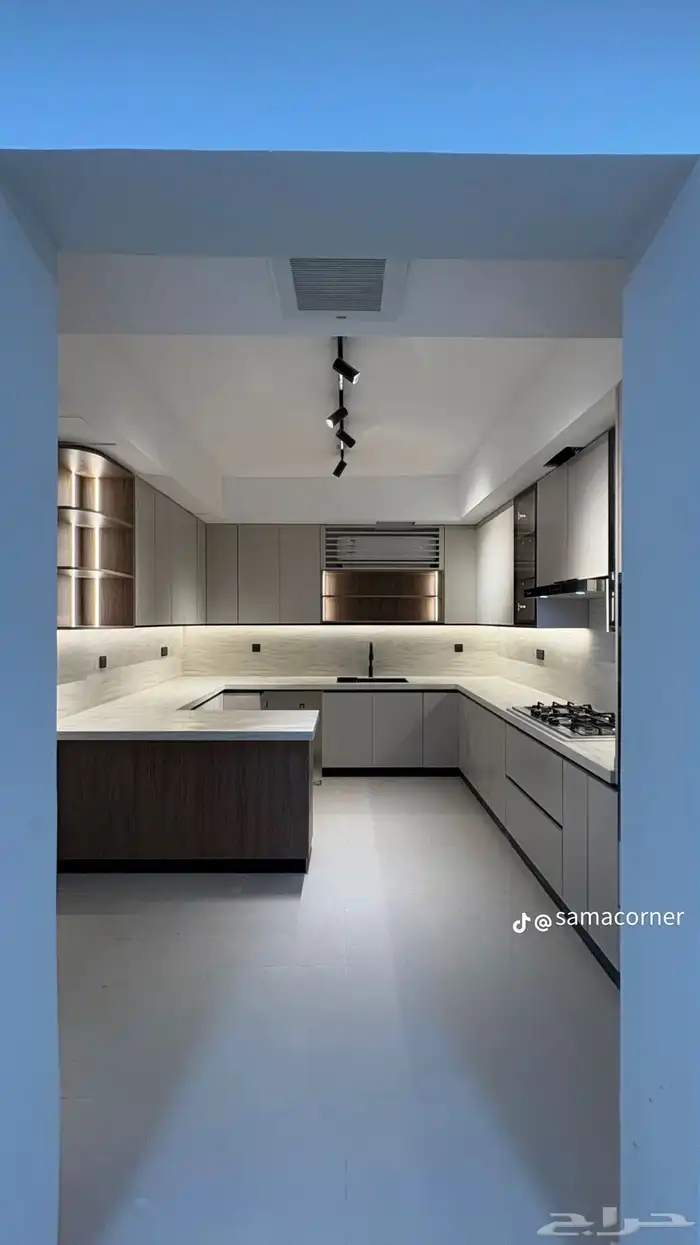 مطابخ المنيوم وساج يوجد صيانة و تكملة 40