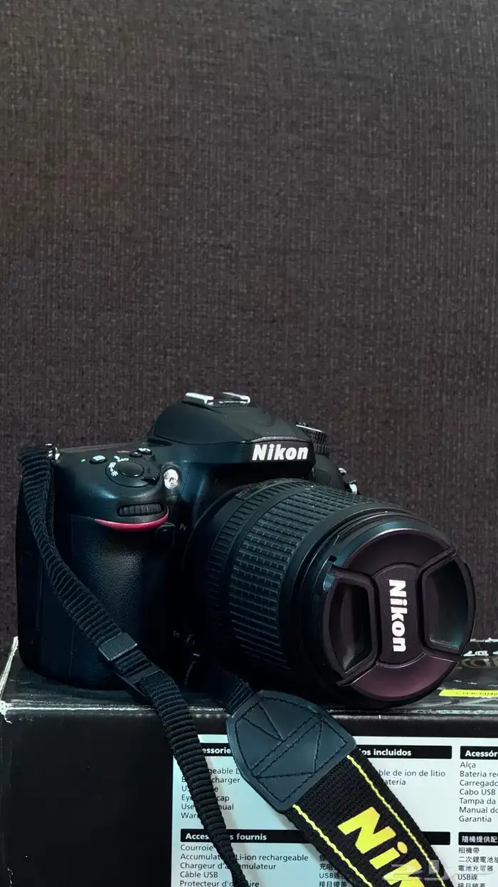 كاميرا نيكون شبه جديده 1