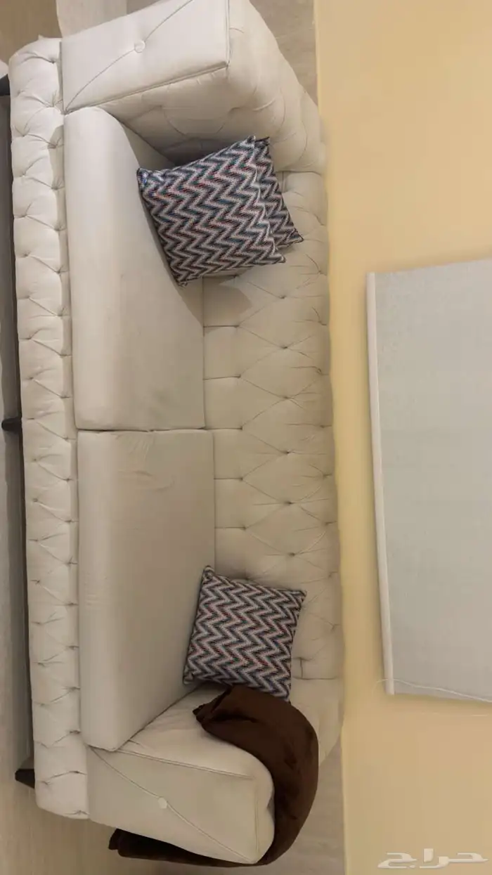 طقم كنب من اربعه قطع نظيف 0