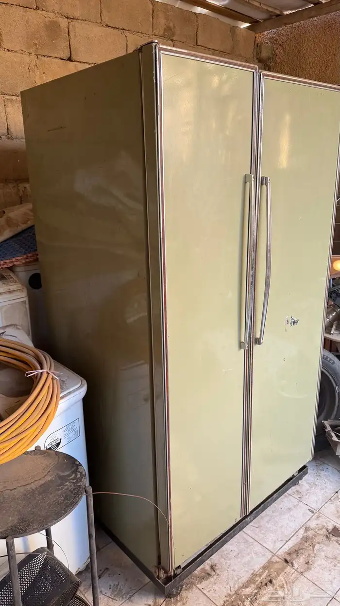 3 ثلاجات و 5 غسالات للبيع جميع 3