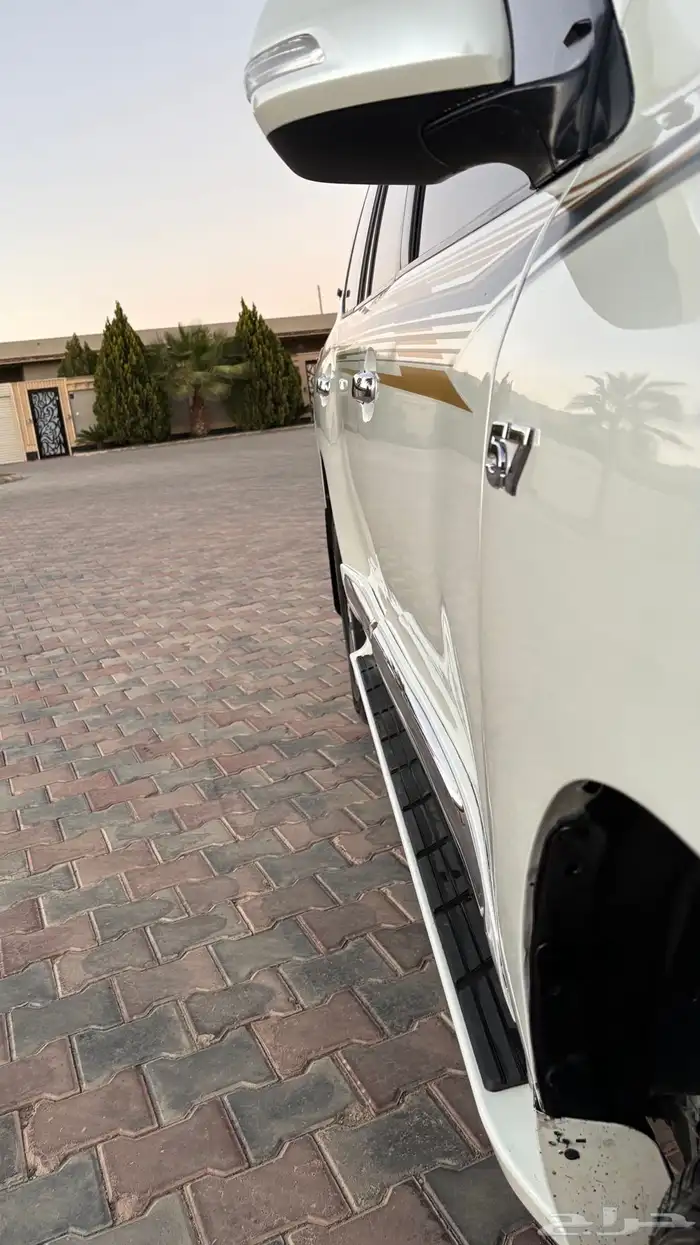 لاندكروزر 18