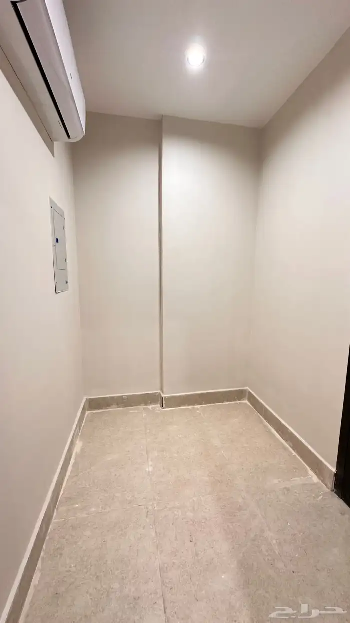 شقة فاخرة للايجار حي الشعلة 7