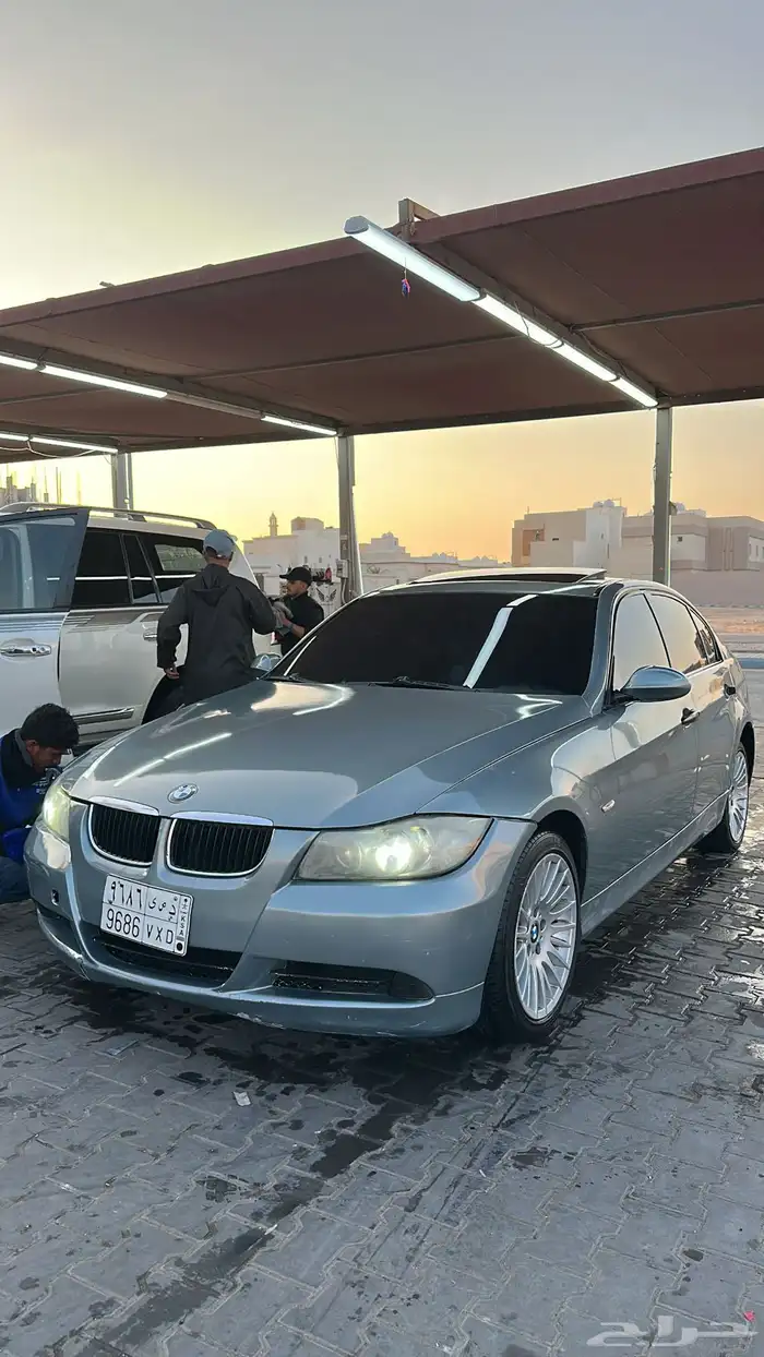 للبيع BMW 320i 2006 بيعه مستعجله 0