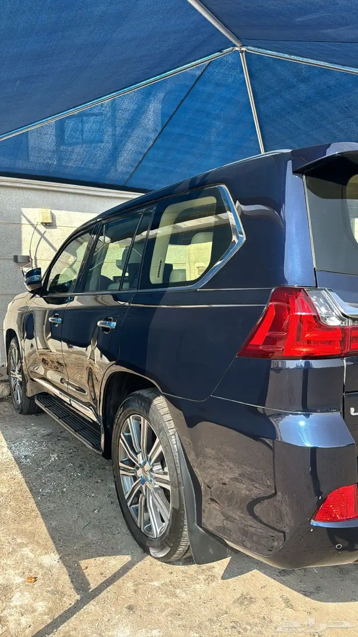 لكزس 2017 ماشي 180 1