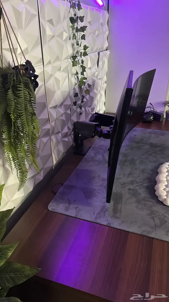 طاولة قيمنق 0