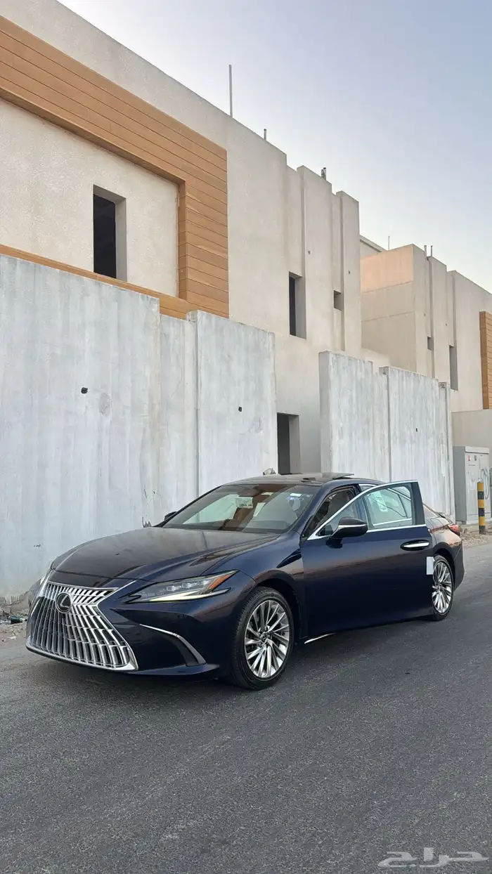 لكزس ES250 2022 فل كامل اعلى فئة سعودي باقي على ضمان الوكالة 1