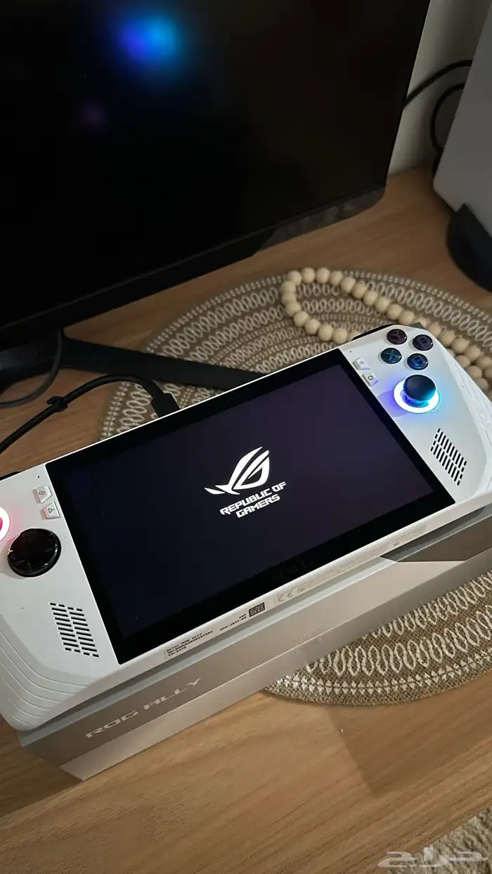 جهاز Rog ally نظيف استخدام اقل من شهر 1