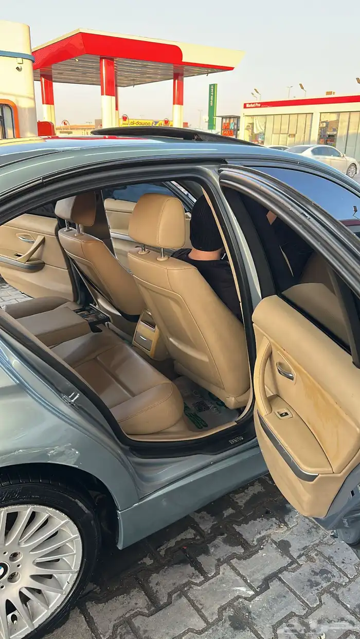 للبيع BMW 320i 2006 بيعه مستعجله 11