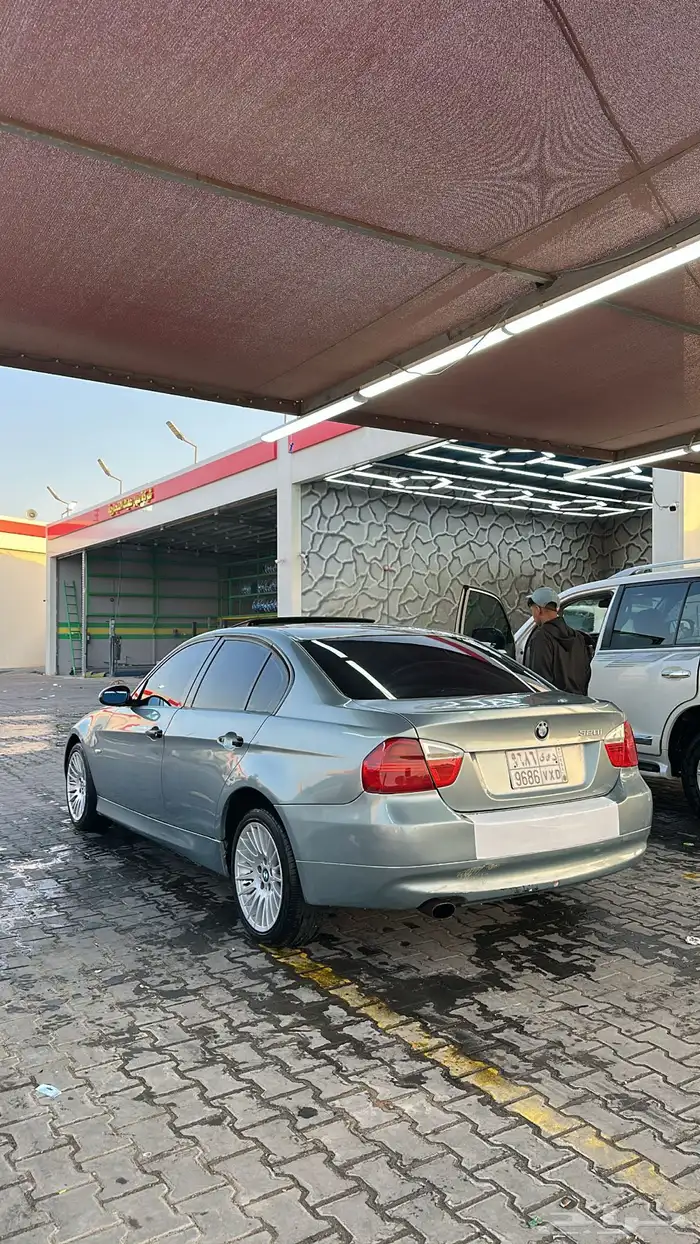للبيع BMW 320i 2006 بيعه مستعجله 1