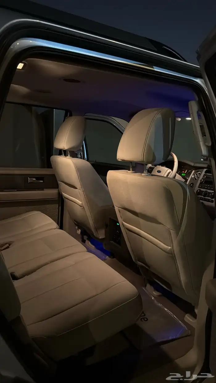 اكسبديشن 2010 نضيف 13