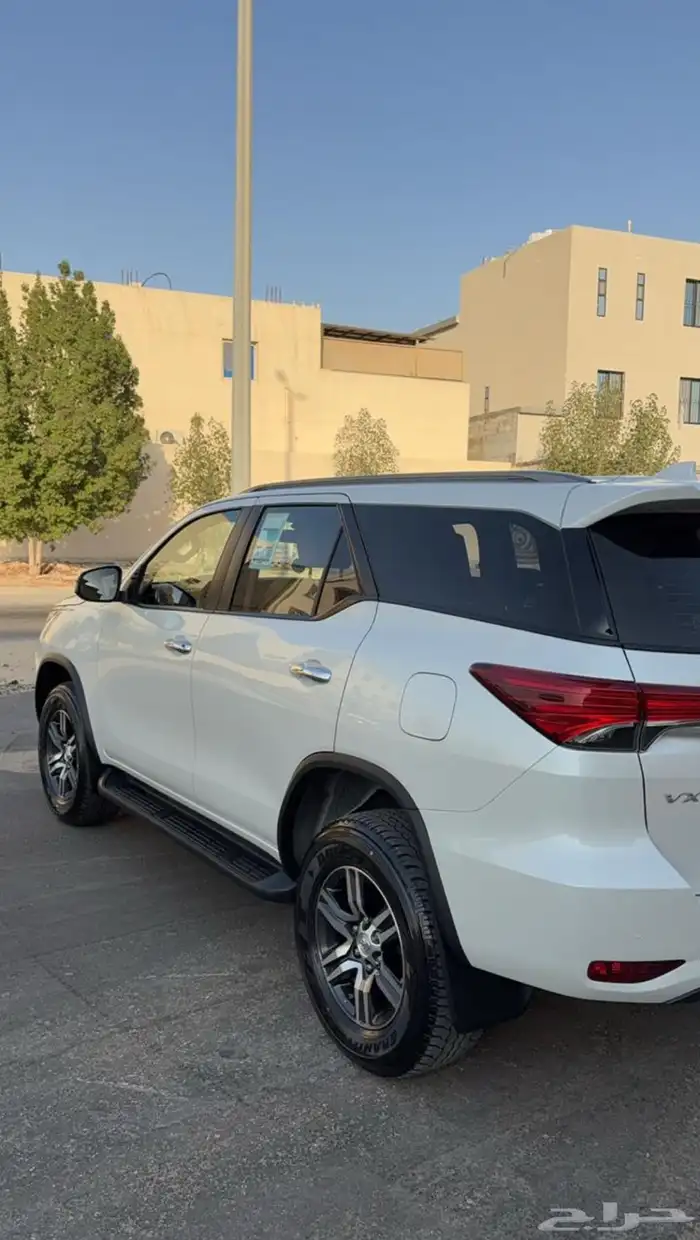 فورتشنر دبل 2023 وكاله 6V VX 2