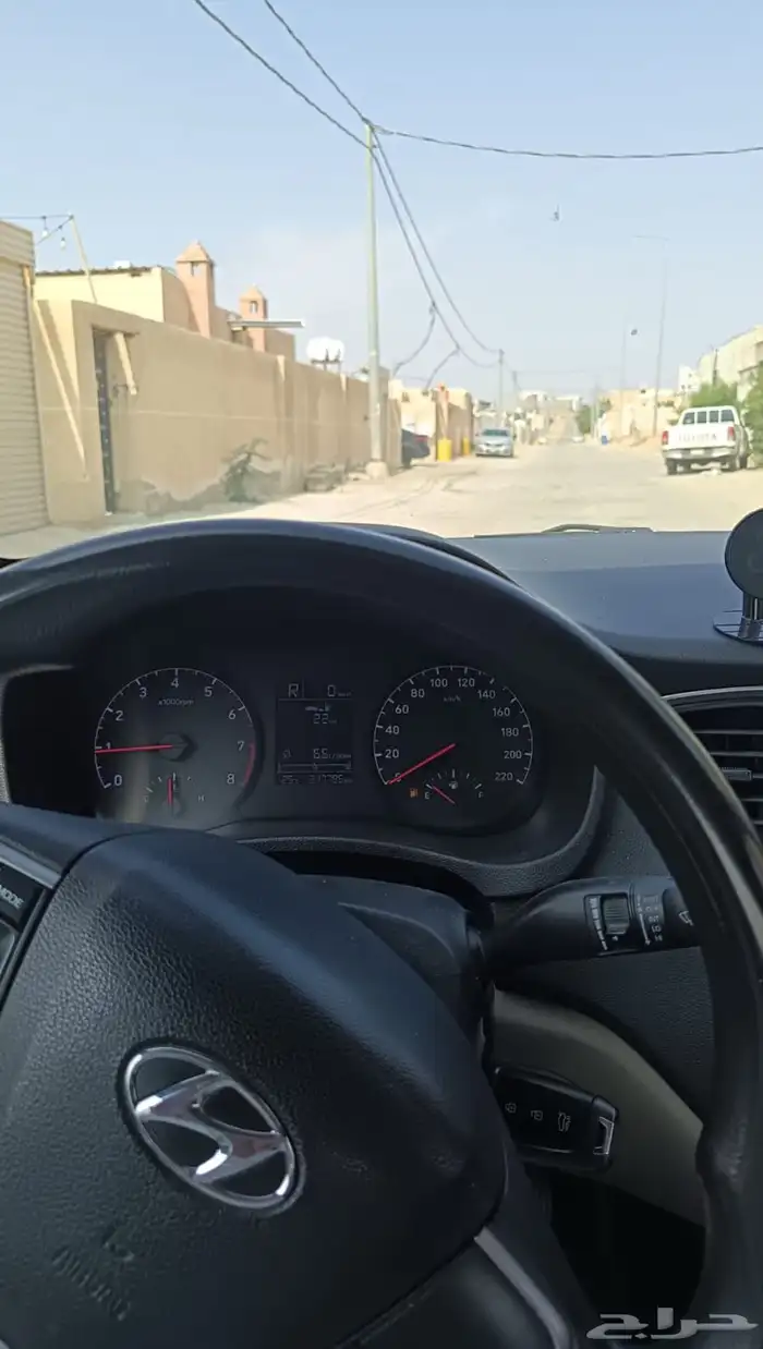 مدربه قياده ببريده من عمر 18 إلى 30 سنه السياره اكسنت 1