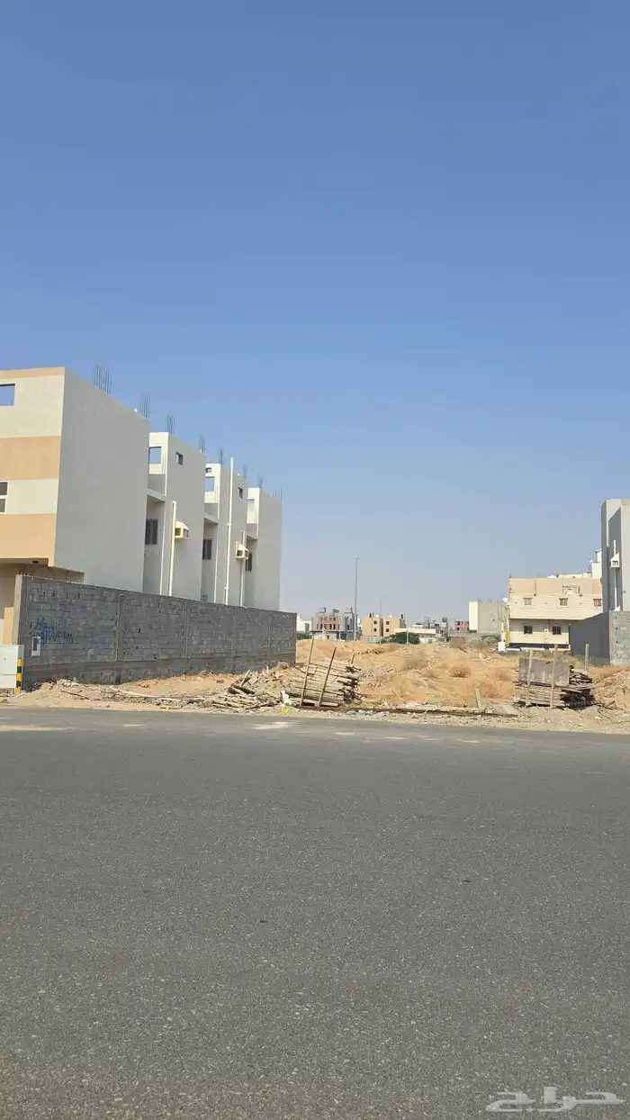 أرض للبيع مخطط ولي العهد 3   شارع 25 مزفلت منطلق 3