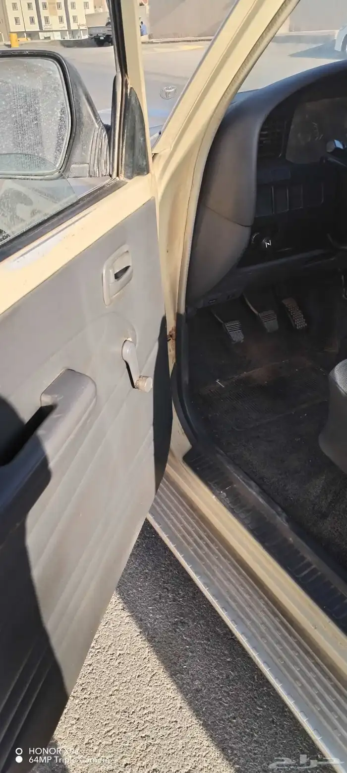 للبيع جيب تايوتا بنزين 91 باسم المالك 2