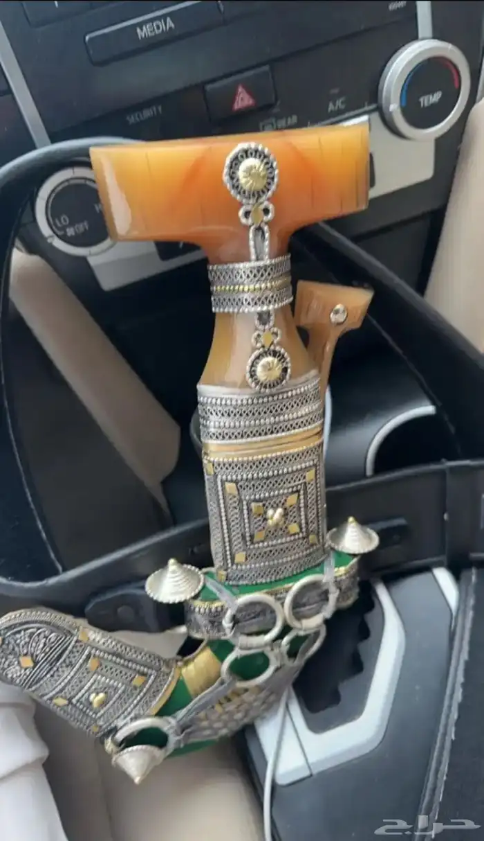 جنبيه حك زراف معرق وبحمار 3