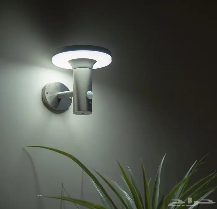 انارة جداريه بطاقه الشمسية 1