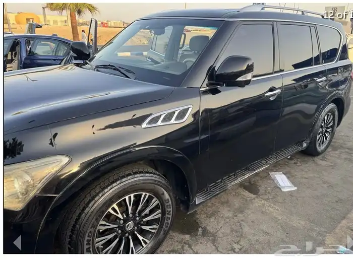 انفنتي QX56 2011 10