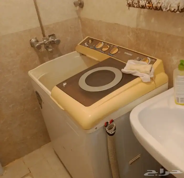 غساله ودولاب ومساند ظهر 1