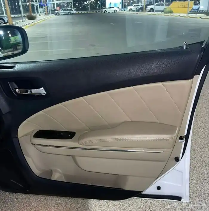 اعرض لكم دوج اتشارجر 2013 هيمي Rt 6