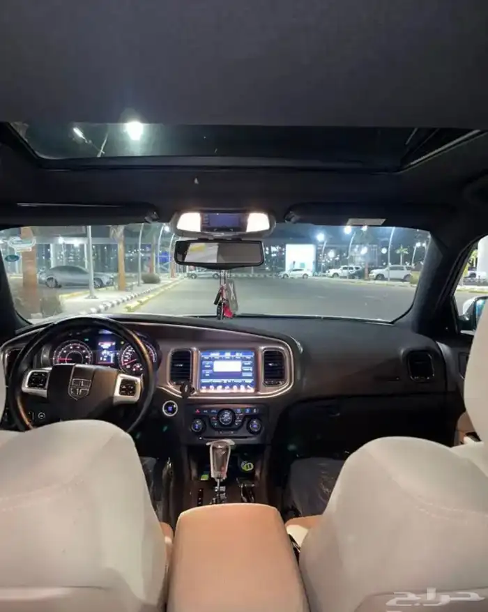 اعرض لكم دوج اتشارجر 2013 هيمي Rt 8