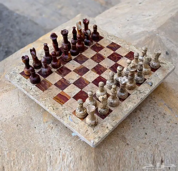 شطرنج رخام طبيعي متوفر بعده مقاسات 4