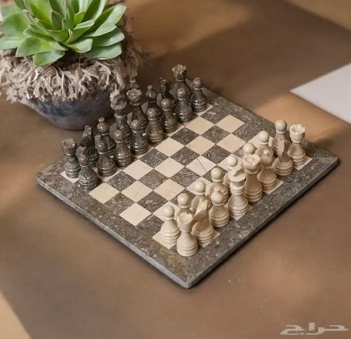 شطرنج رخام طبيعي متوفر بعده مقاسات 2