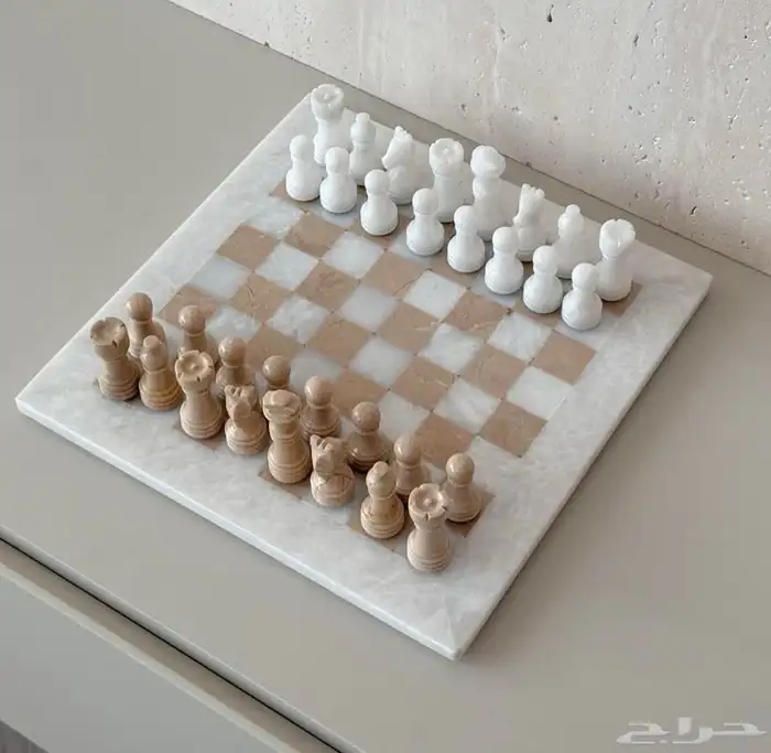 شطرنج رخام طبيعي متوفر بعده مقاسات 9