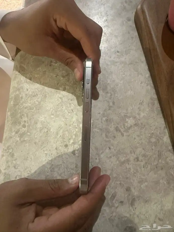 جوال ايفون 15 برو تيتانيوم 2