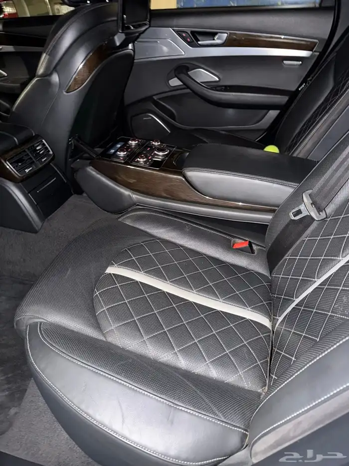 aoudi A8 L Quattro 3