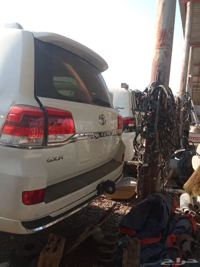 يوجد لدينا جميع انواع قطع غيار السيارات المستخدمه تشليح 0