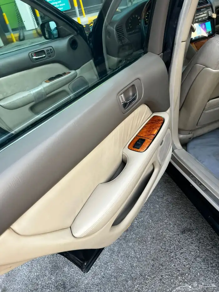 لكزس 400 2000 12