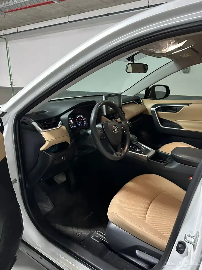 تويوتا راف فور 2024 شبه جديد مالك اول 6