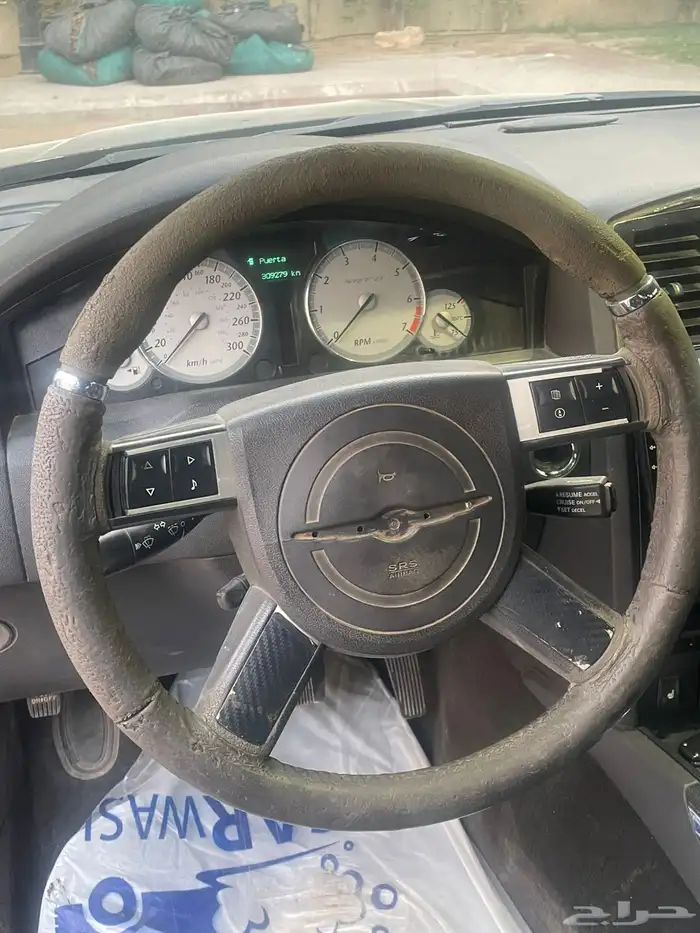 للبيع Srt8 2009 1