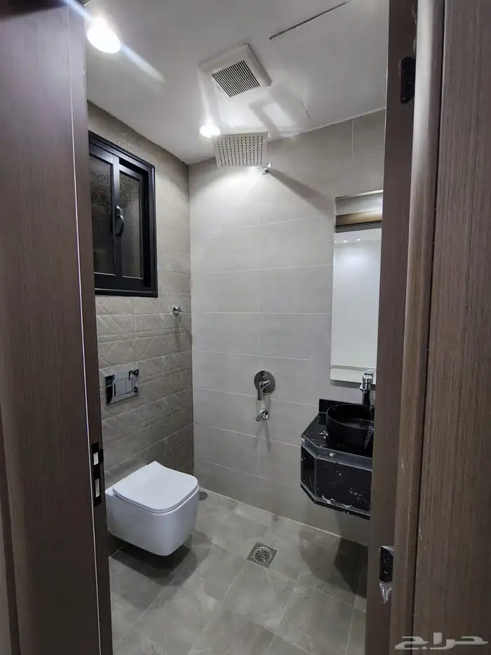 للبيع شقق علويه مصعد شغال تشطيب راقي وسط الخدمات خميس مشيط 14