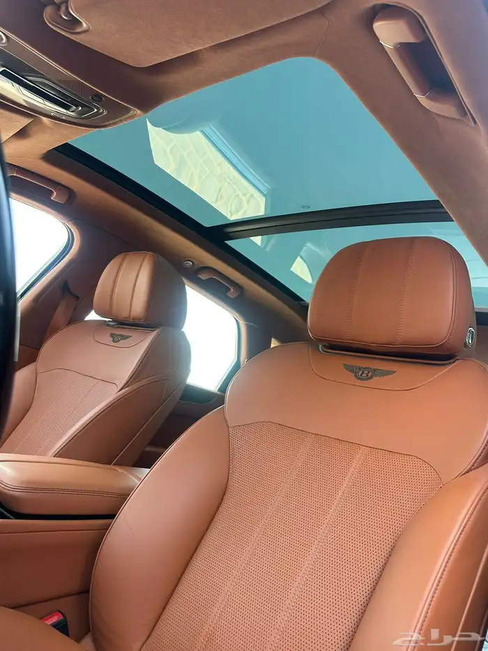 للبيع جيب بنتلي موديل 2020 4