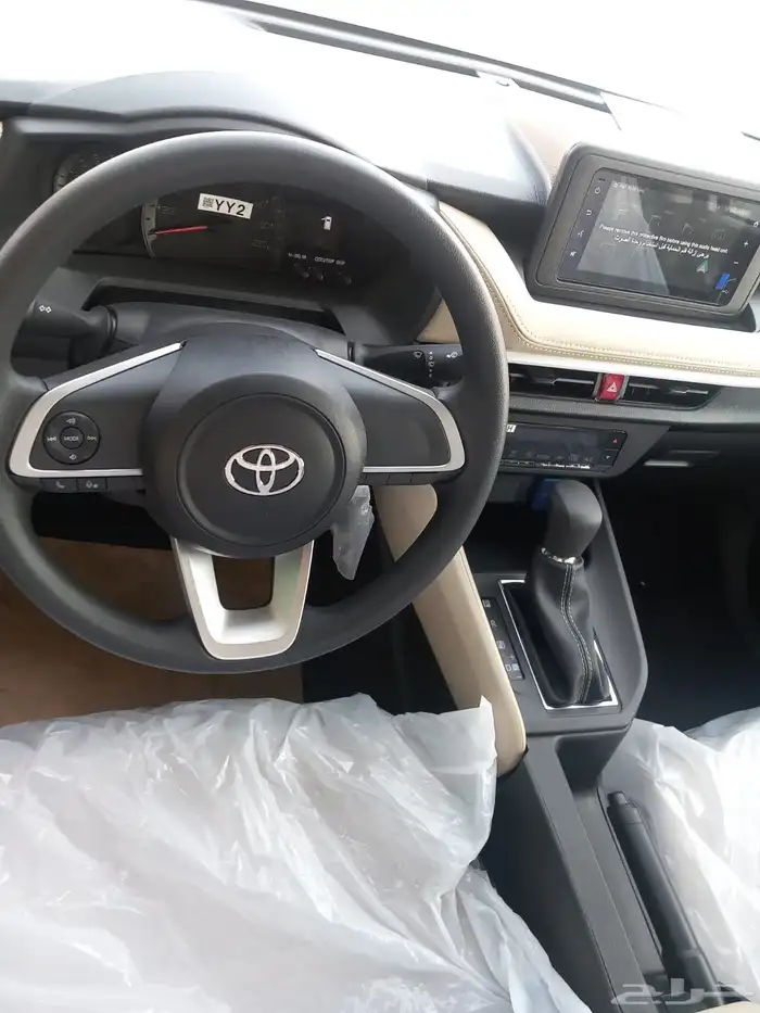 تويوتا يارس واي 2026 أبيض 6