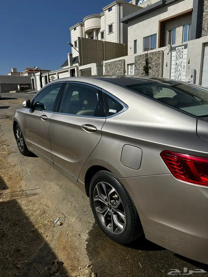 جيلي إم جراند GT2019 5