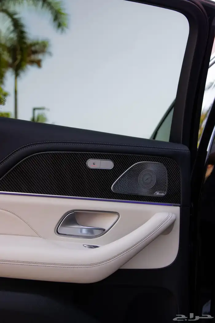 للبيع مرسيدس 2024 GLE53 شبه جديد 16