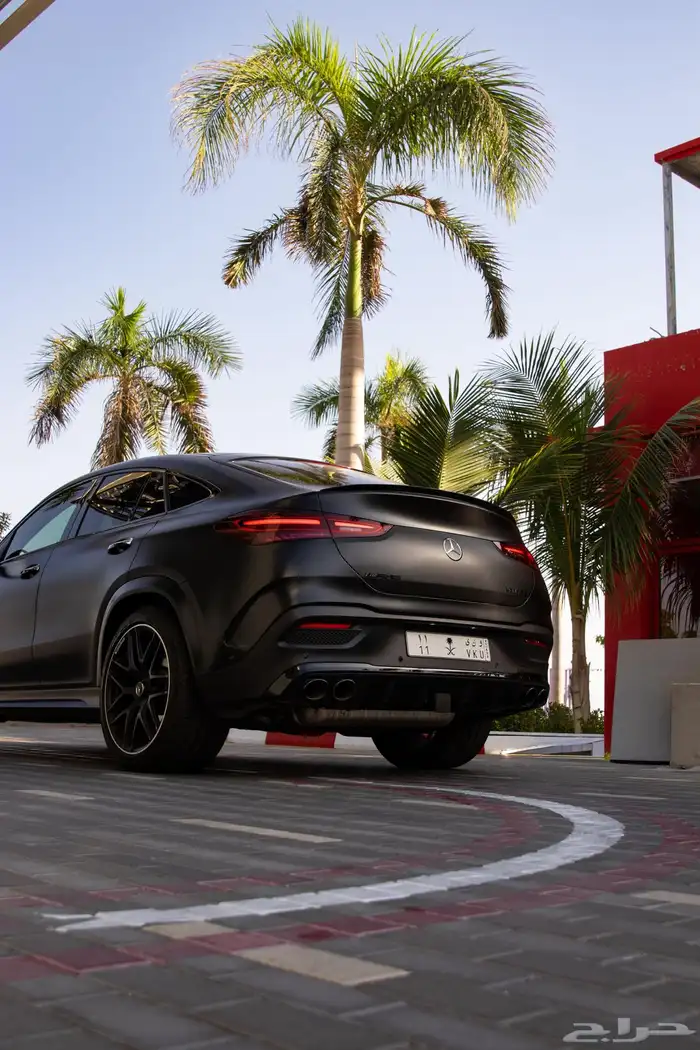 للبيع مرسيدس 2024 GLE53 شبه جديد 5