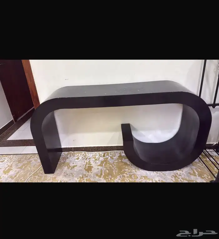 طاولتين وحده استقبال اسود وحده ثلاث مدرج 1