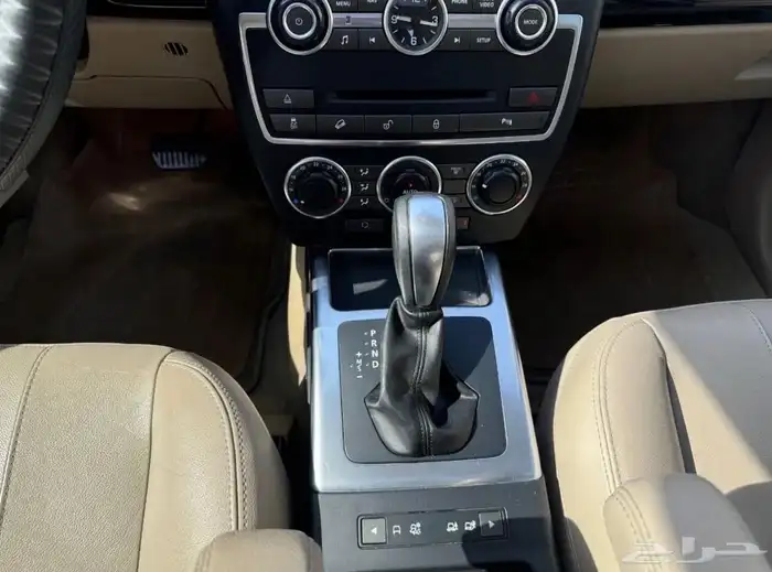 لاند روفر LR2 طراز HSE الفاخر فل كامل 2015 10