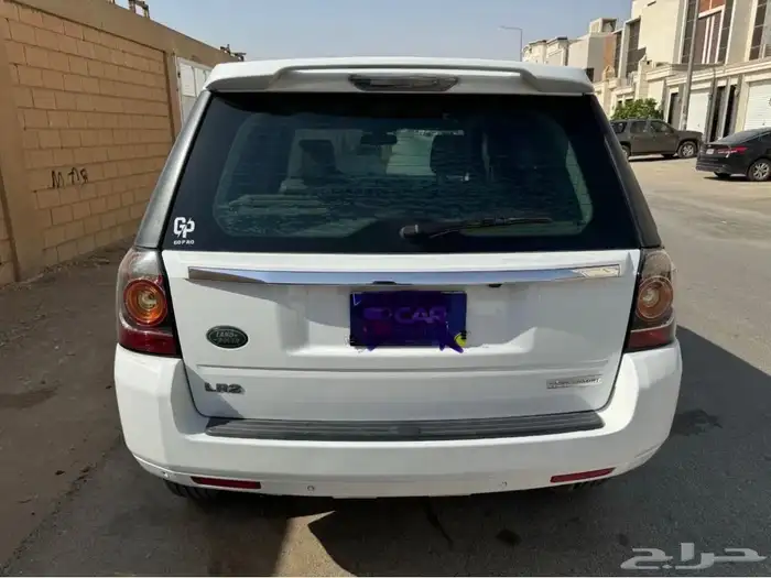 لاند روفر LR2 طراز HSE الفاخر فل كامل 2015 4