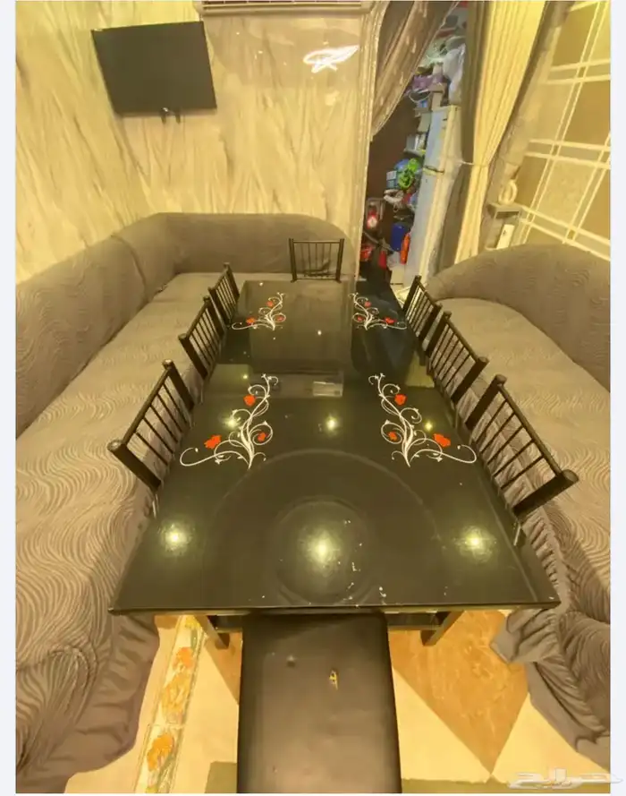 طاولة طعام 0