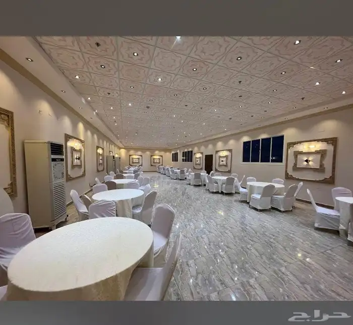 قاعه للبيع بالشميسي ب3مليون او استثمار ب300 الف بمساحة 1660 0